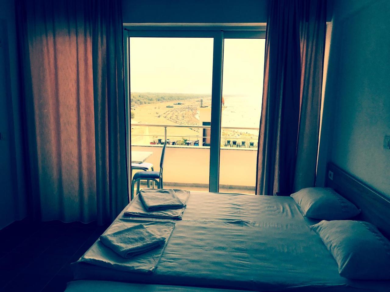 Hotel La Rosa Negra Ulcinj Esterno foto